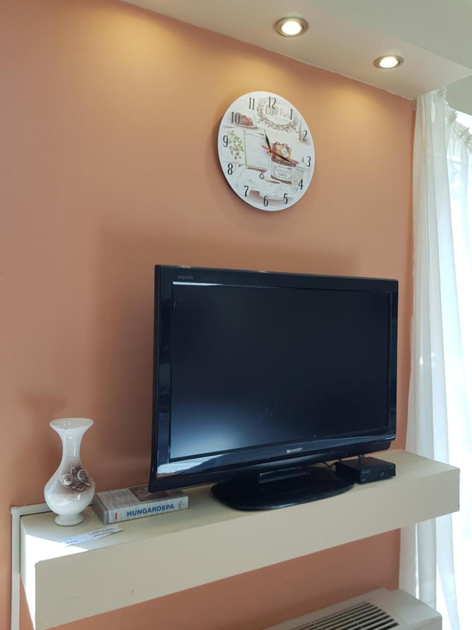 Lola Studio Apartman ไฮจ์ดุสโซบอสโล ภายนอก รูปภาพ