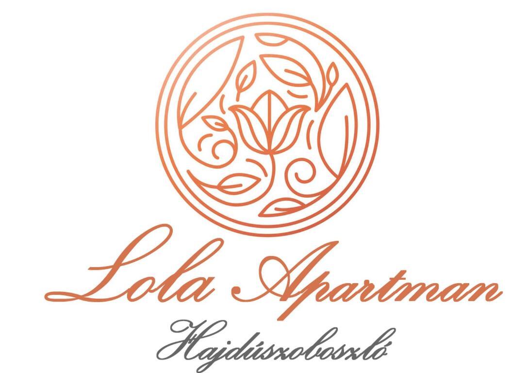 Lola Studio Apartman ไฮจ์ดุสโซบอสโล ภายนอก รูปภาพ